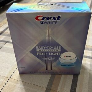 Crest 3D White Easy-to-Use Whitening Pen & Light - Blue and White